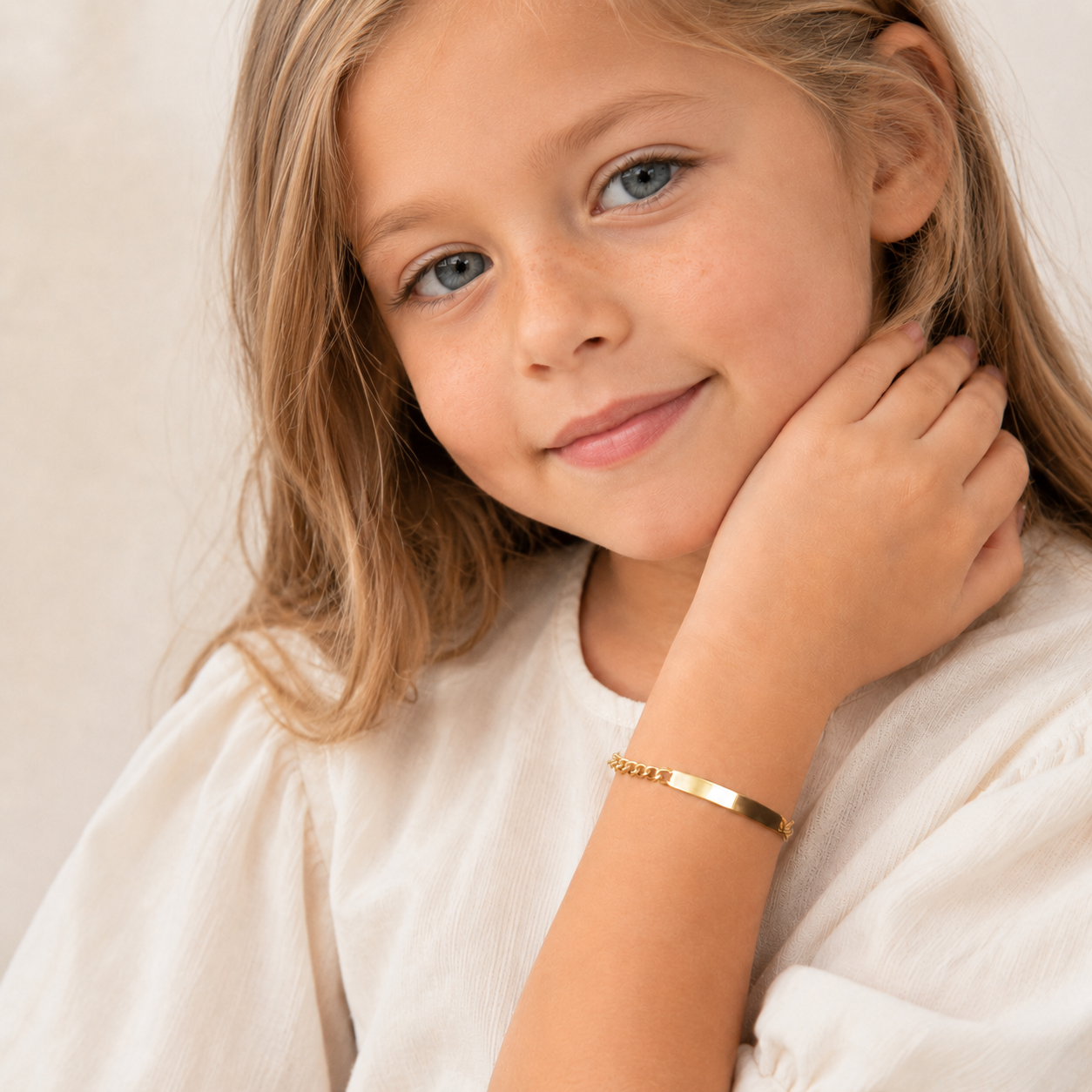 Niño | Pulsera Esclava Tejido Barbada Cubana Lisa 4 mm, Para Niño, De Plata Autentica Ley .925 Con Baño De Oro Italiano 24k, Con Grabado, DUO DELUXE JOYAS