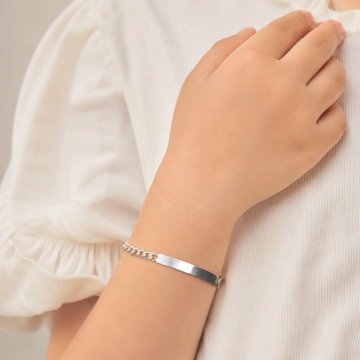 Niño | Pulsera Esclava Tejido Barbada Cubana Lisa 4 mm, Para Niño, De Plata Autentica Ley .925, Con Grabado, DUO DELUXE JOYAS