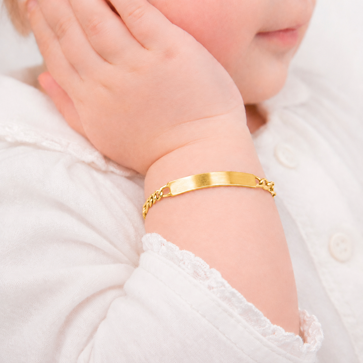 Bebé | Esclava Tejido Figaro 3:1 Lisa 3 mm, Pulsera Para Bebé, De Plata Autentica Ley .925 Con Baño De Oro Italiano 24k, Con Grabado, DUO DELUXE JOYAS